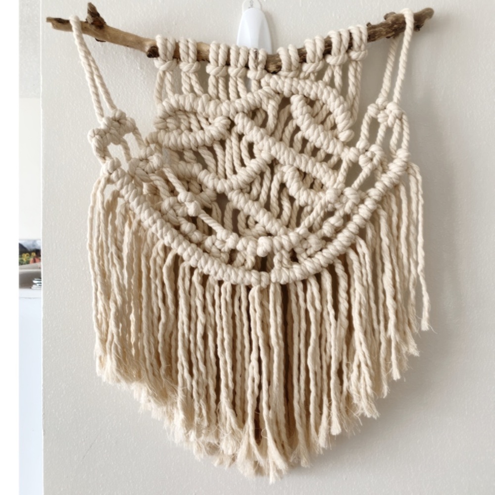 Boho handmade macrame wall hanging - Picture 1 of 2